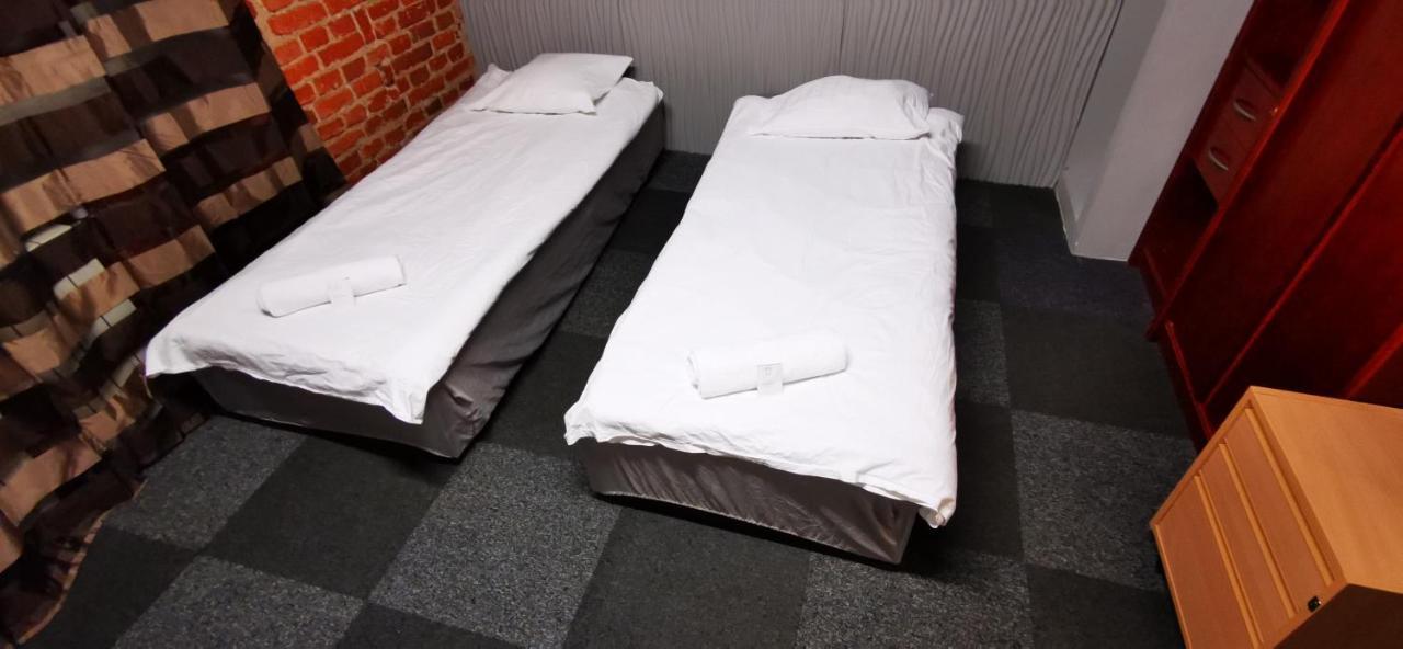 Hostel Warszawa-Ursus ภายนอก รูปภาพ