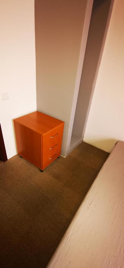 Hostel Warszawa-Ursus ภายนอก รูปภาพ