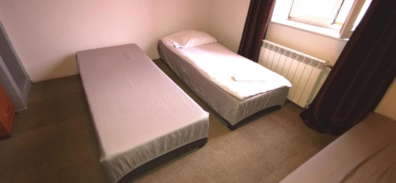 Hostel Warszawa-Ursus ภายนอก รูปภาพ