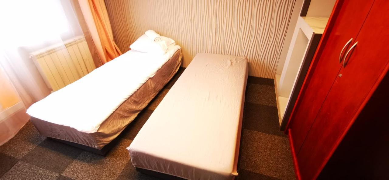 Hostel Warszawa-Ursus ภายนอก รูปภาพ